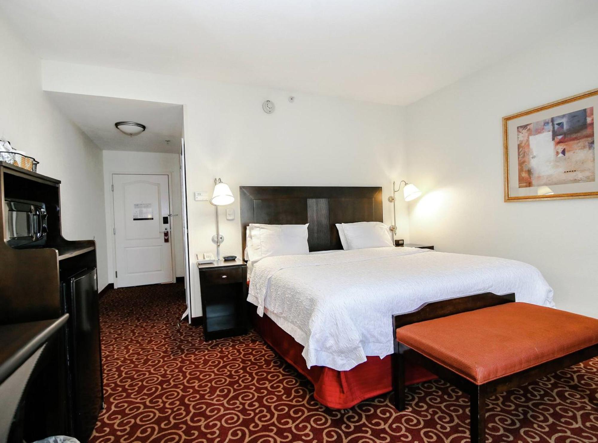 Hampton Inn Кингстон Экстерьер фото